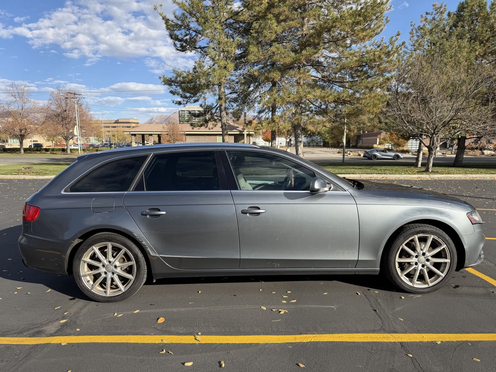 2012 Audi A4 2.0T quattro Avant Premium