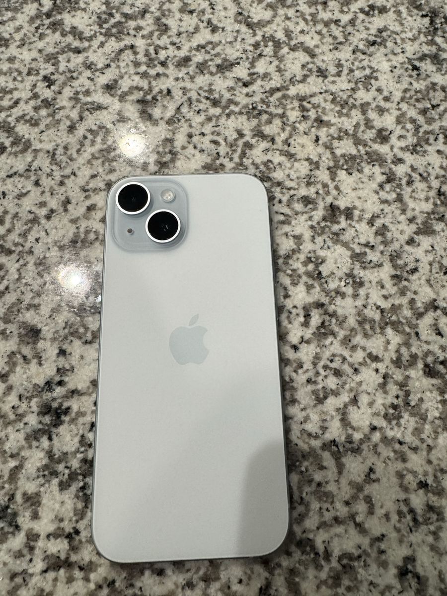iPhone 15 128gb UNLOCKED