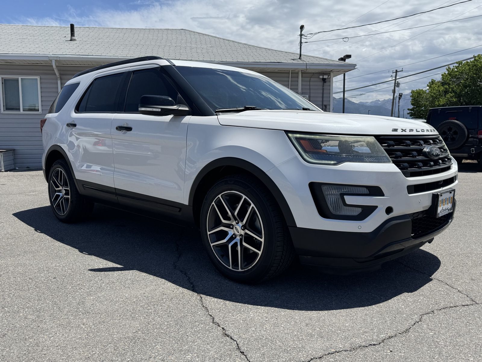 2016 Ford Explorer Sport
