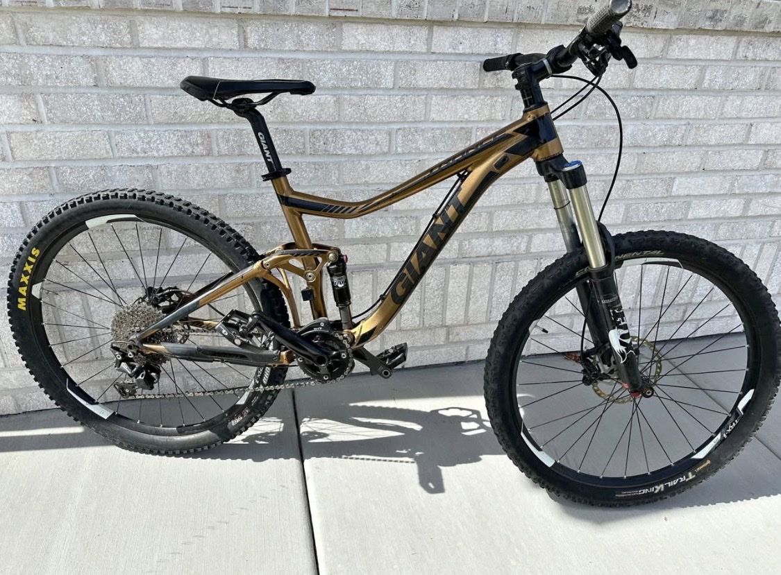 2014 Giant Trance SX Mountain Bike - medium frame, Gold/Black