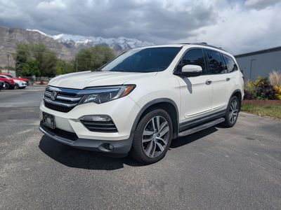 2017 HONDA PILOT Elite