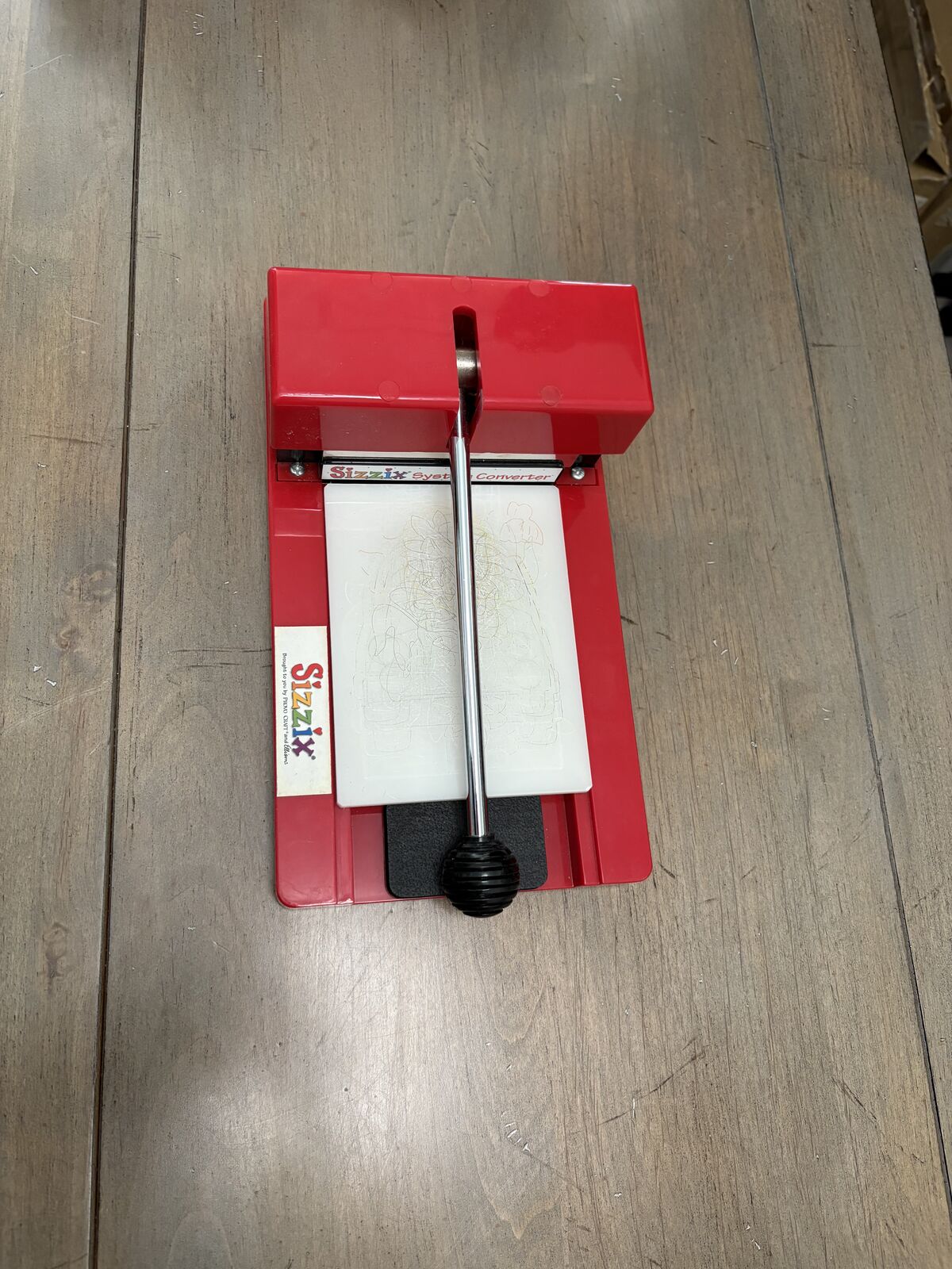 Sizzix Die cutting machine with cutting pad. The original red personal press machine $50 cash/venmo