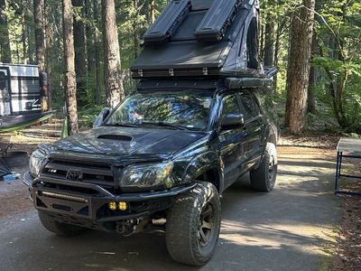 Roof top tent and awning setup