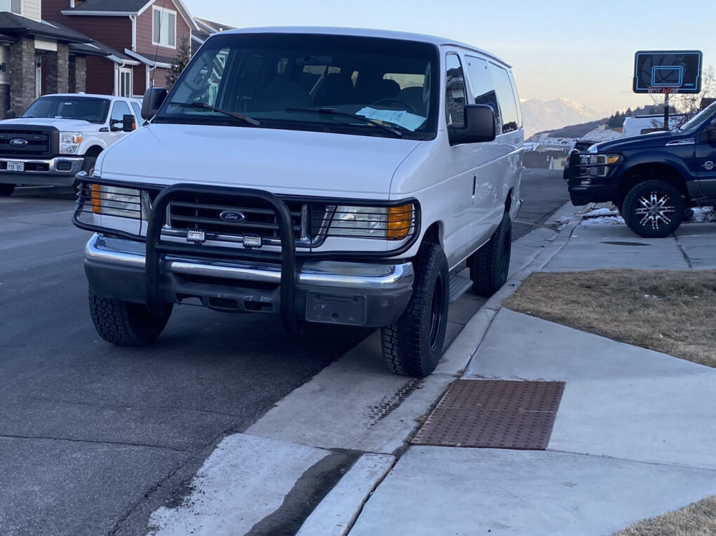 2006 Ford E-Series E-350 SD XLT