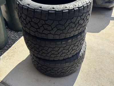 Toyo AT3 33X12.50R20