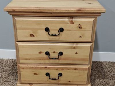 3 drawer night stand