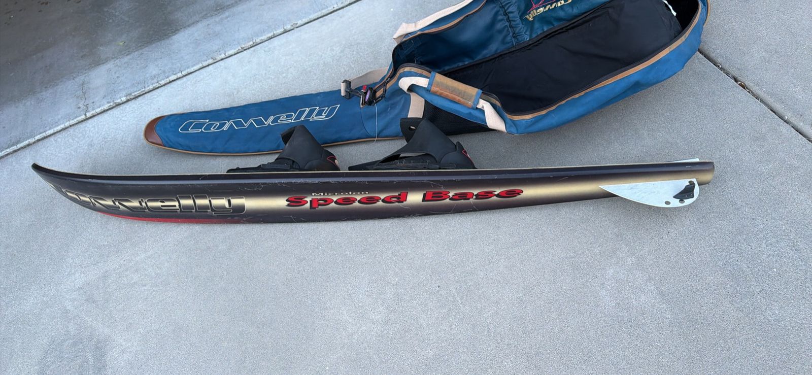 Connelly Speed Base Slalom Waterski with Bindings and Carry Bag - Used, Good Condition