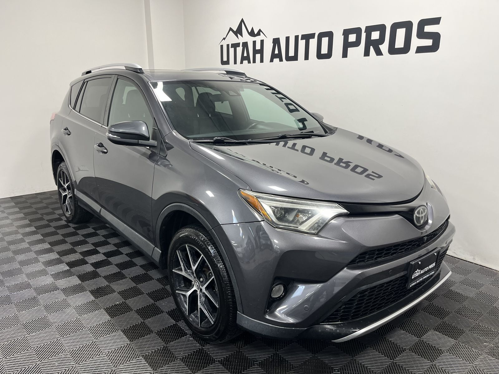 2016 Toyota RAV4 SE