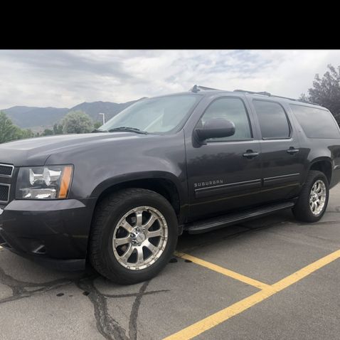 2010 CHEVROLET SUBURBAN LT