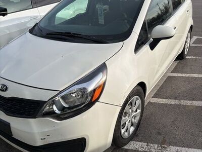 2014 KIA RIO LX