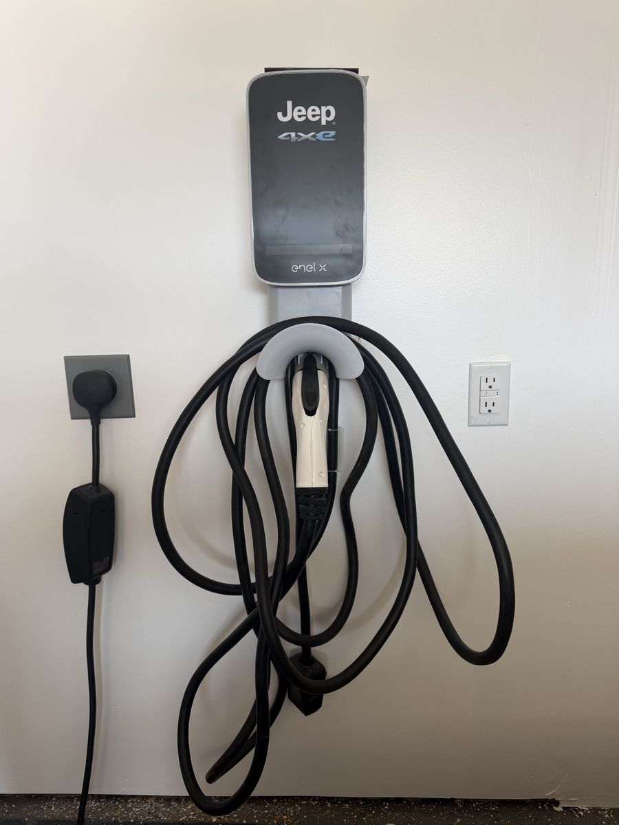 Electric Jeep Charger 