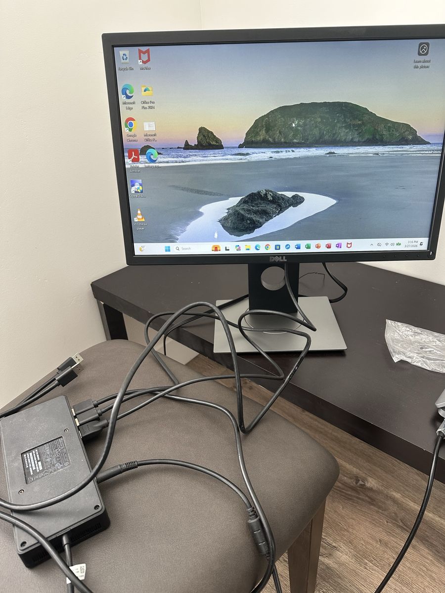 Dell Dock Station and 20-inch HD Monitor HDMi