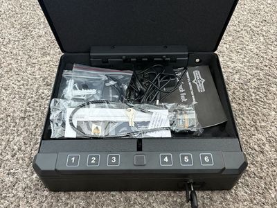 New Small gun safe and lock
