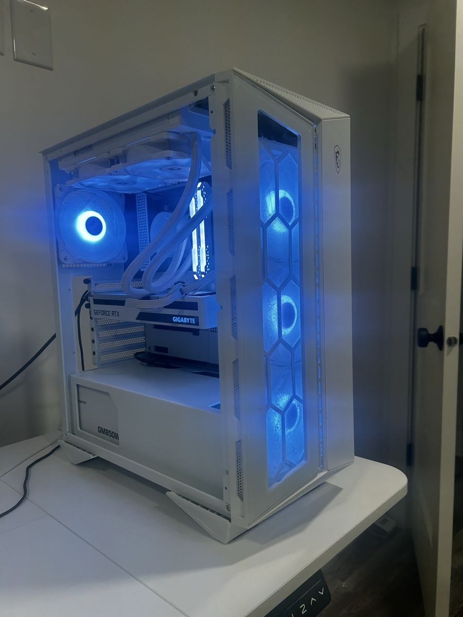Custom Built Gaming PC - White RTX 3060 Gaming PC | Ryzen 5 5600X | 32GB RAM | RGB