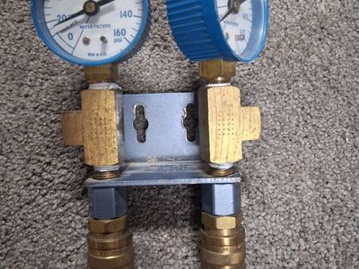 Water Gage & Brass Quick Hook up Good!