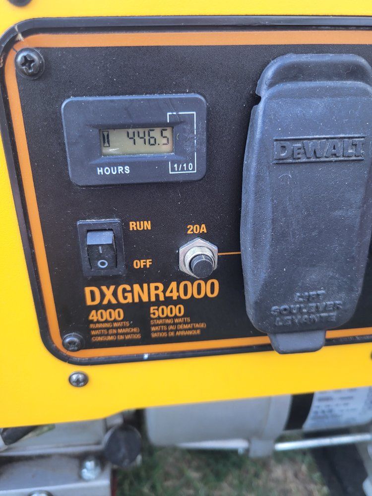 DEWALT DXGNR 4000 WATT GENERATOR