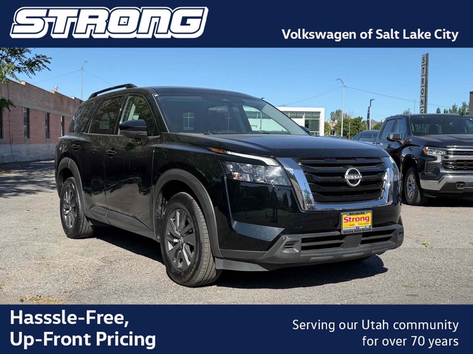 2025 Nissan Pathfinder SV