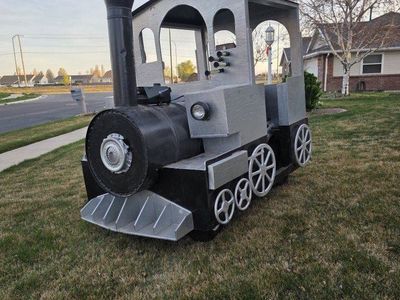 Silverline Railroad — Ready-to-Go Trackless Train