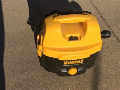Dewalt portable vacuum