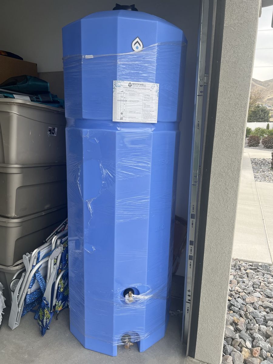 250 Gallon Water Tank. Brand New. 