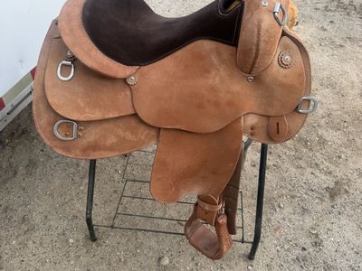 Circle Y Western Saddle