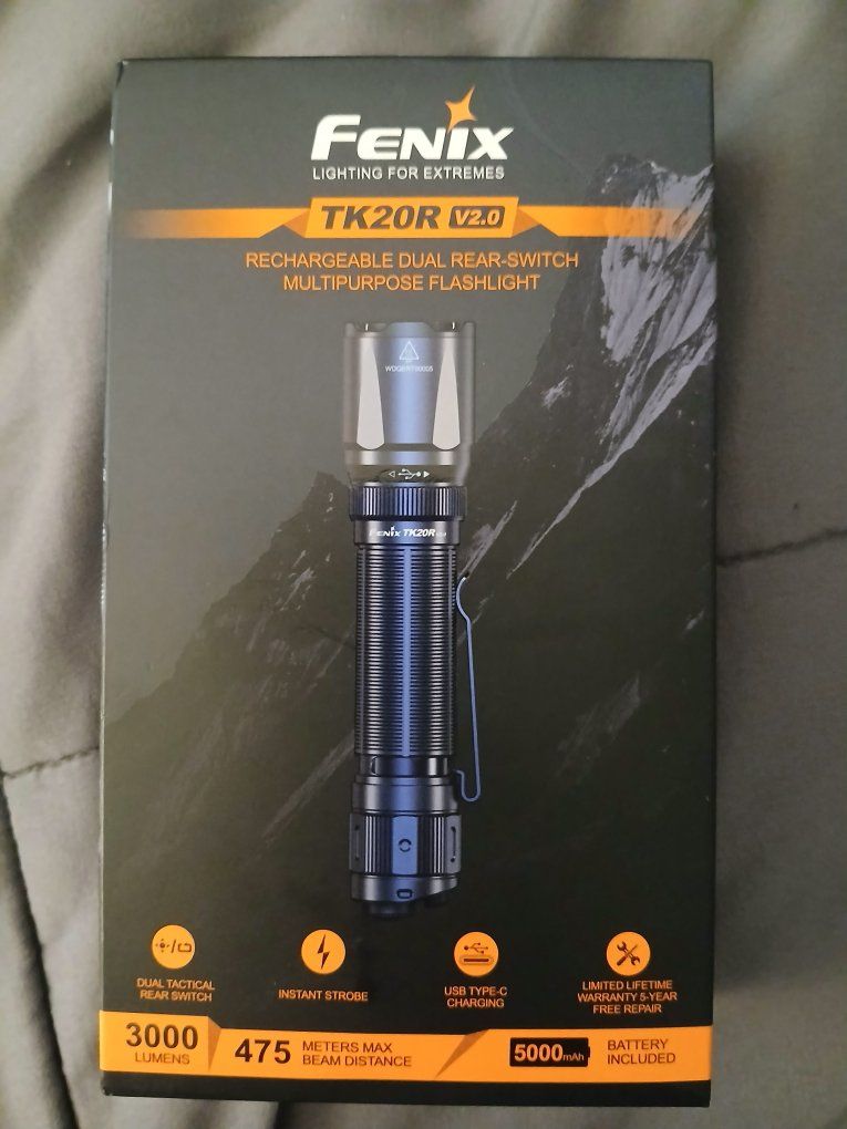 Fenix TK20R V2.0 Rechargeable Tactical Flashlight - 3000 Lumens, 475m Beam, USB-C Charging