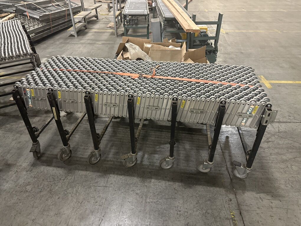 24 Inch Wide Skate Wheel Flex Conveyor Series 200