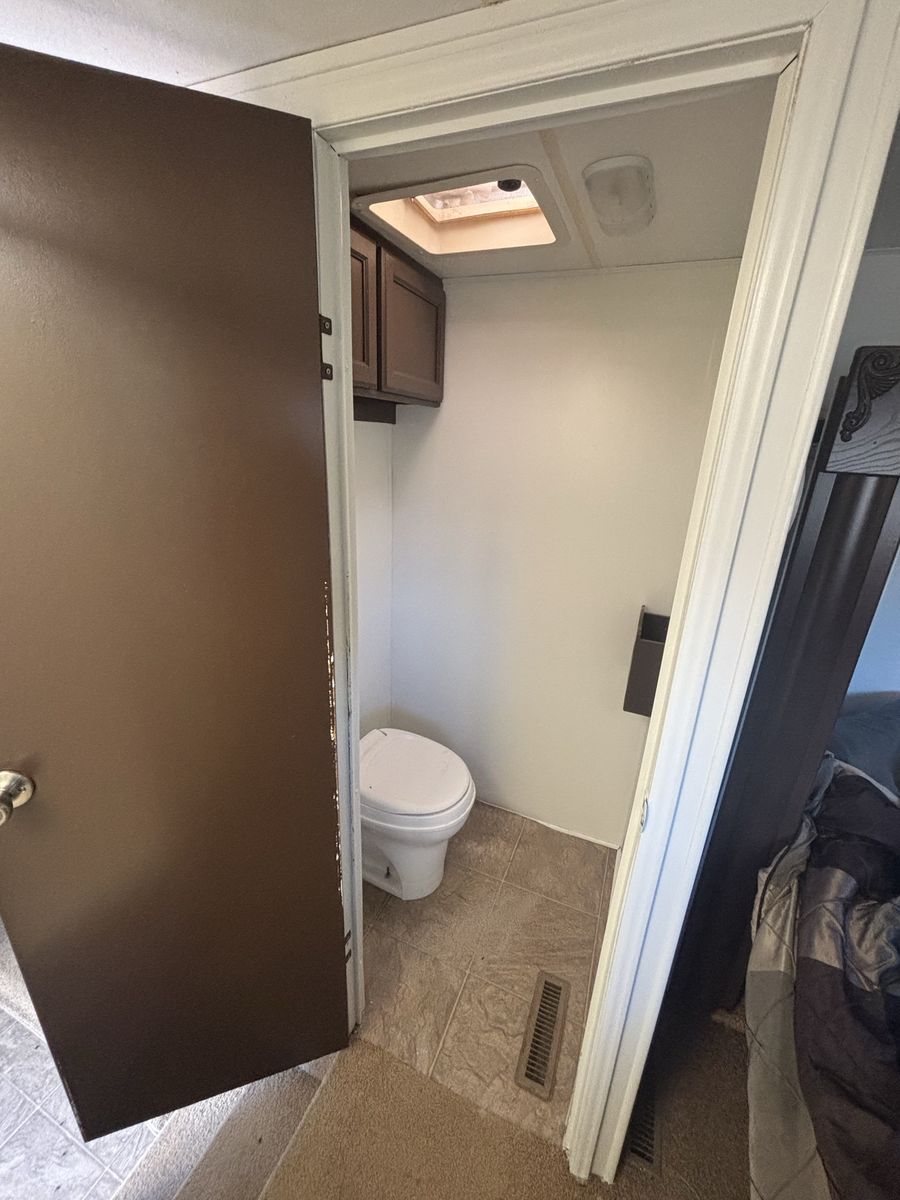 Main image 12