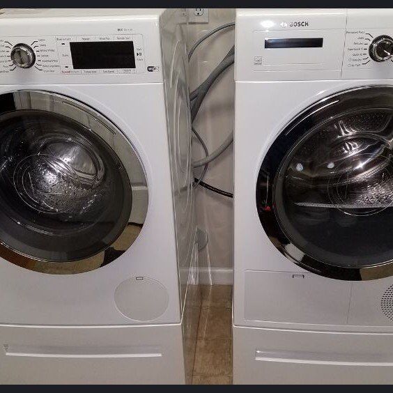 Bosch washer and gas dryer w/ Delivery