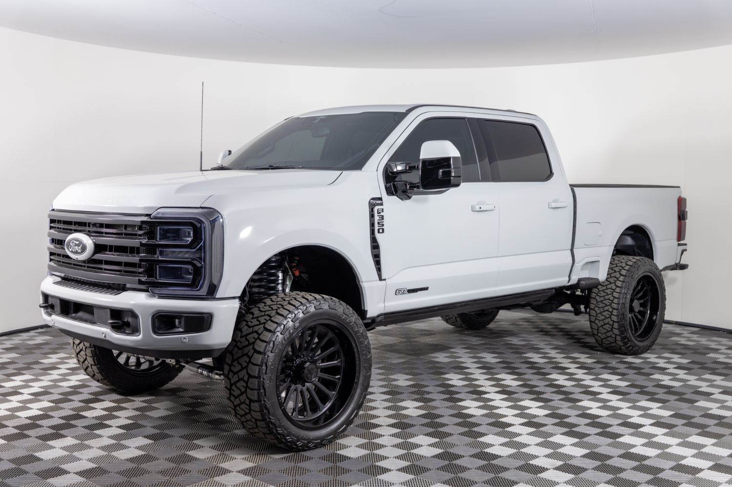2026 Ford F-350 Super Duty Platinum