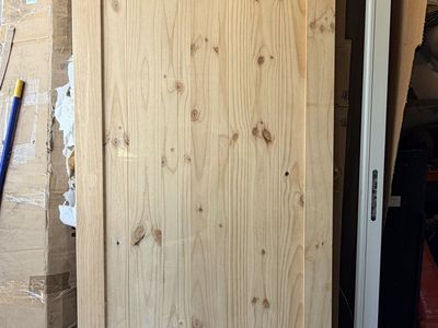 New. Unfinished Knotty Pine Wood Barn Door 40x84