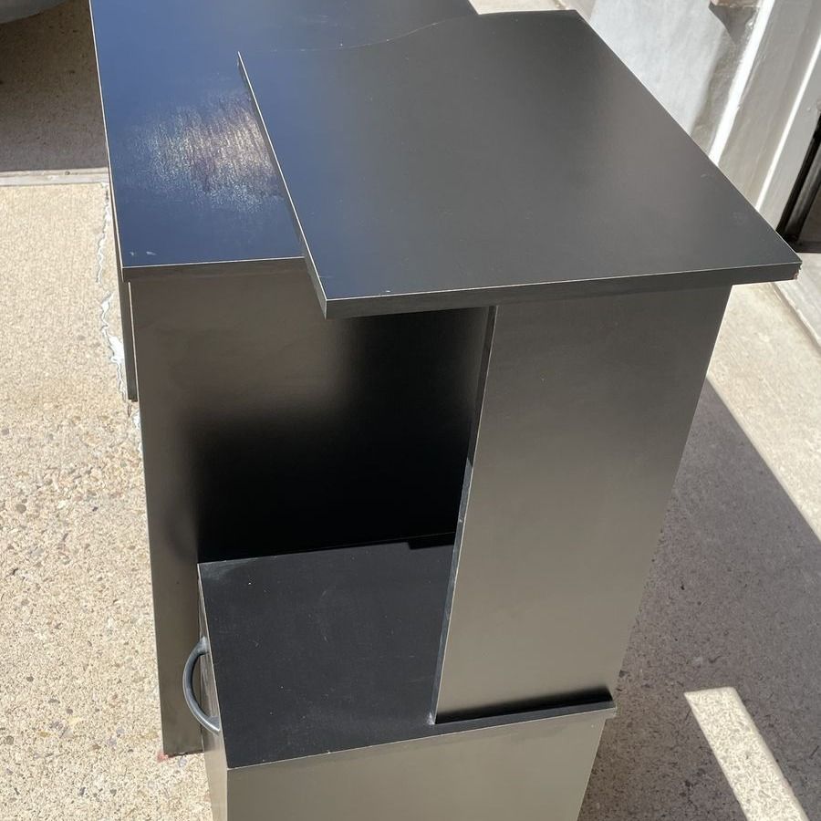 Main image 3
