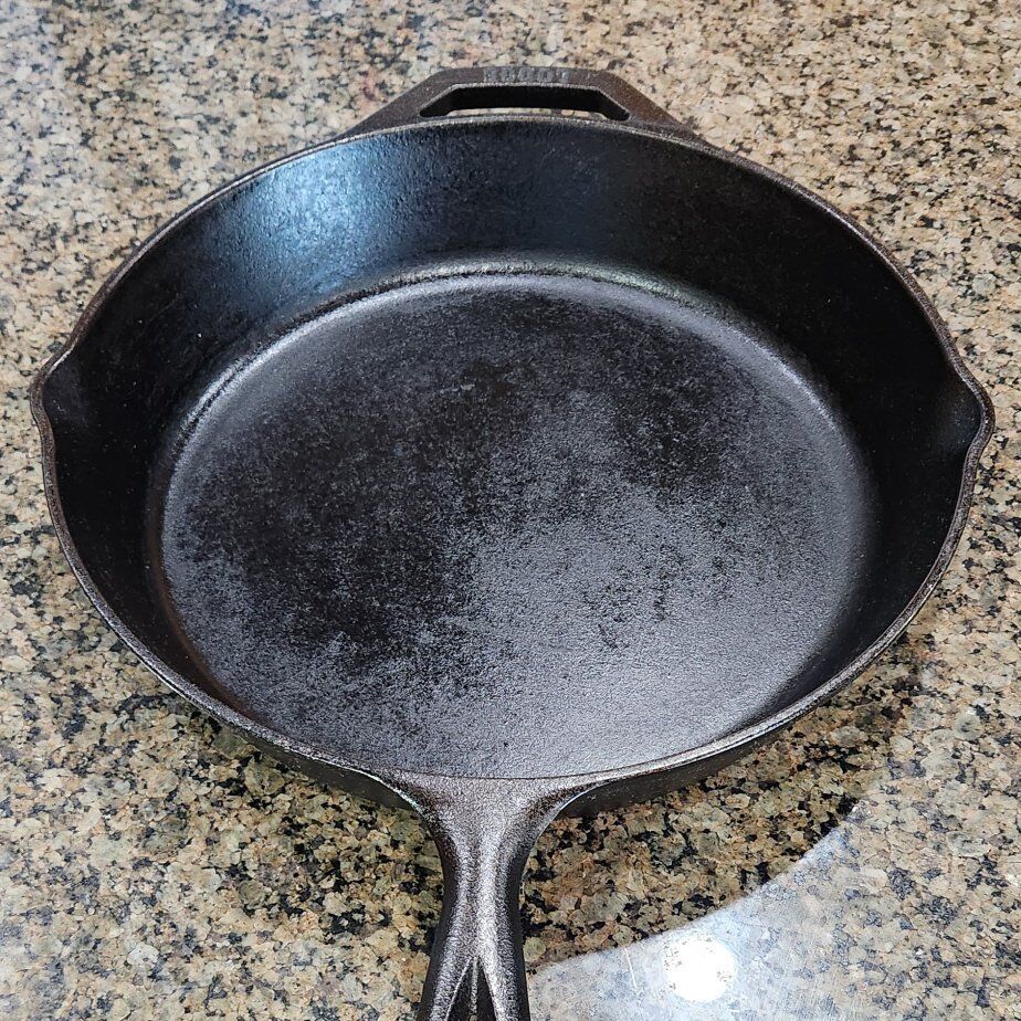 Lodge 10.25" Cast Iron Skillet
