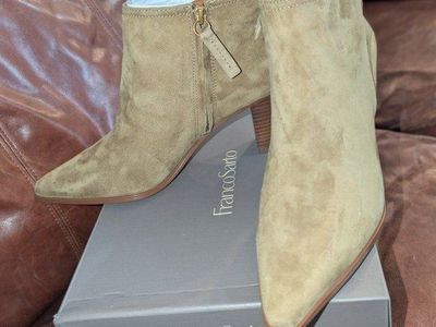 Franco Sarto Josiah Women's Green Suede Ankle Boots Size 10 M