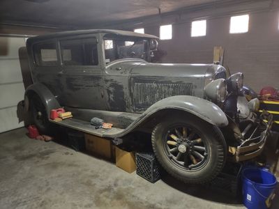 1928 STUDEBAKER ANTIQUE