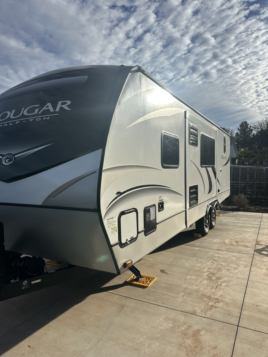 2021 Keystone RV Cougar Half-Ton Half-Ton (25DBSWE)