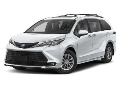 2025 Toyota Sienna XLE 8-Passenger
