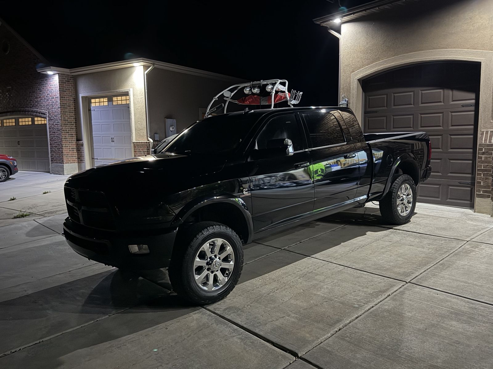 Ram Laramie oem 20 inch wheels trade
