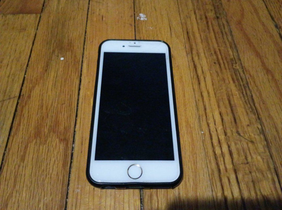 iPhone 6s 128GB Working, Good Condition, Unlocked