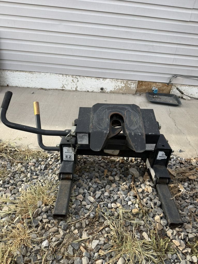 Husky EZ Roller Fifth Wheel Hitch