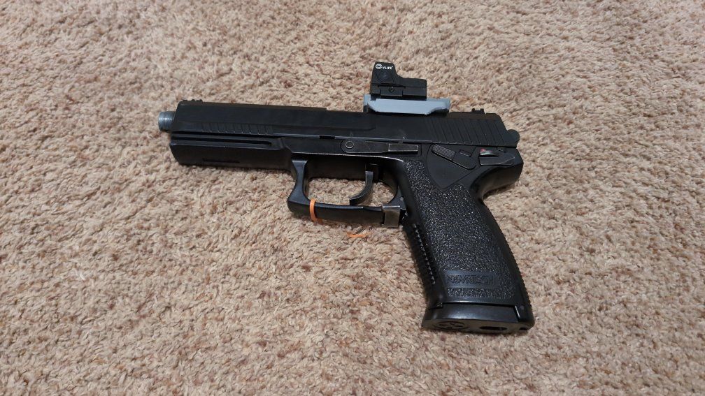 Novritsch SSX23 Airsoft Pistol with carbine kit