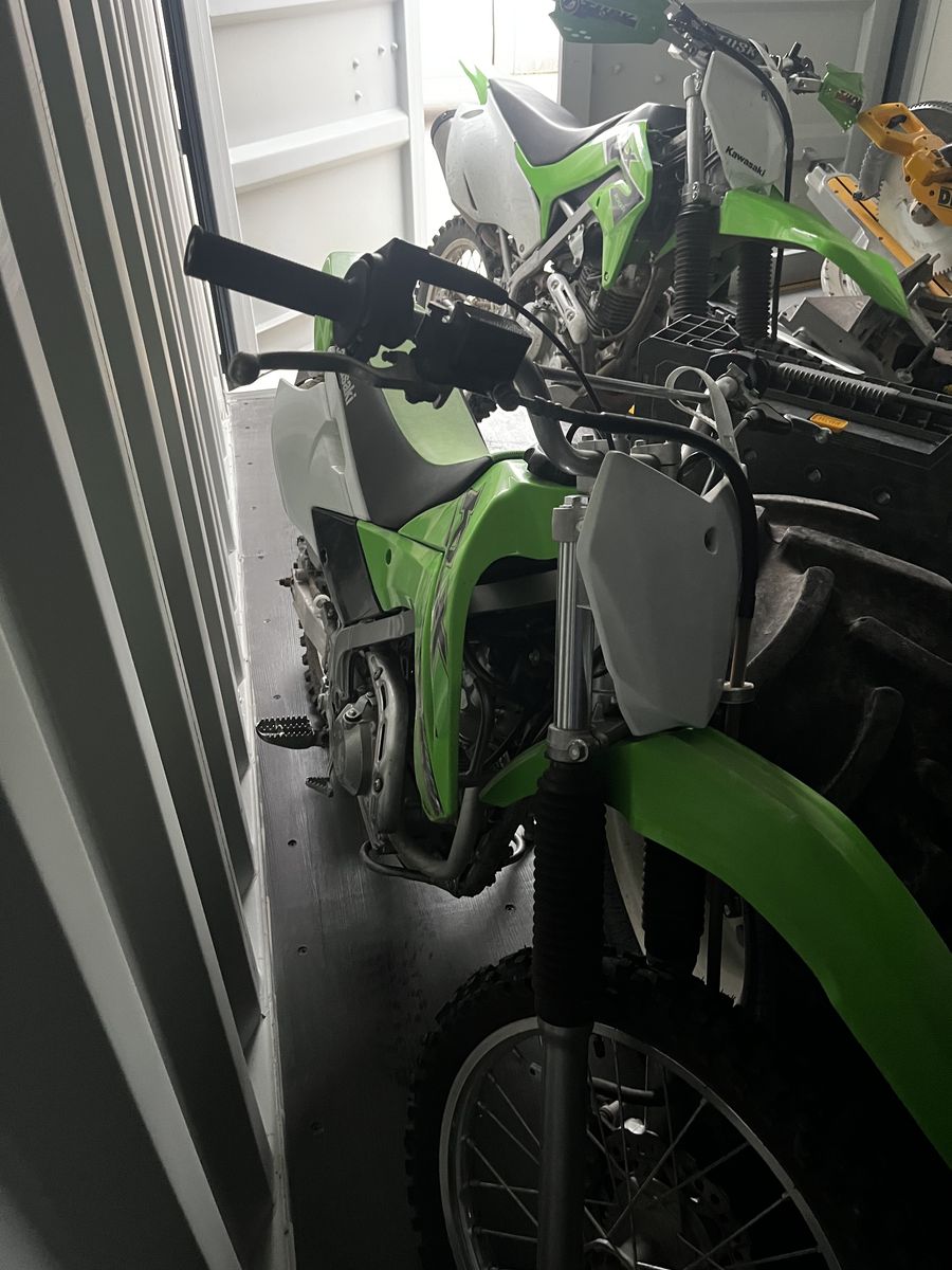 2022 KLX140