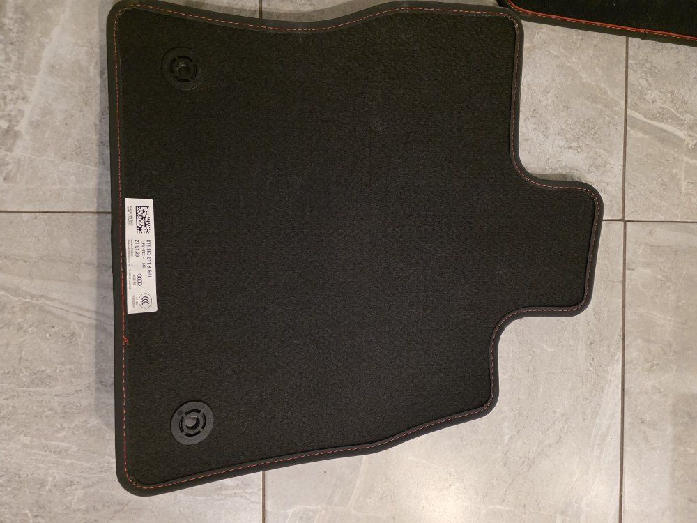 Main image 6