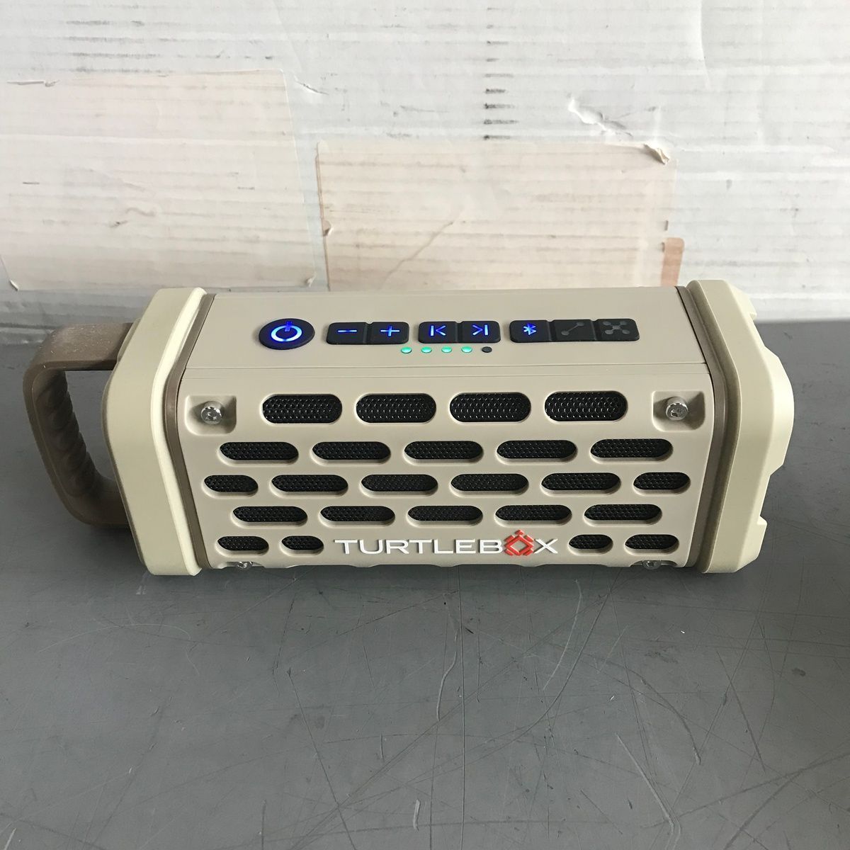Main image 4
