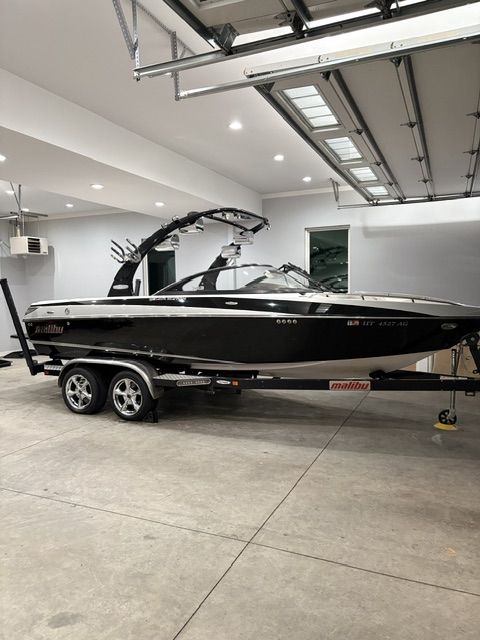 Malibu Wake Setter Silver Edition