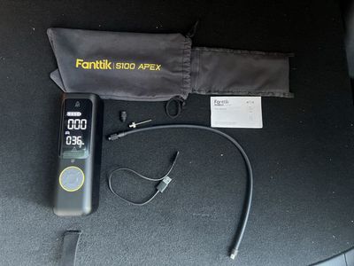 Fantikk S100 Apex Tire Inflator & Power Bank