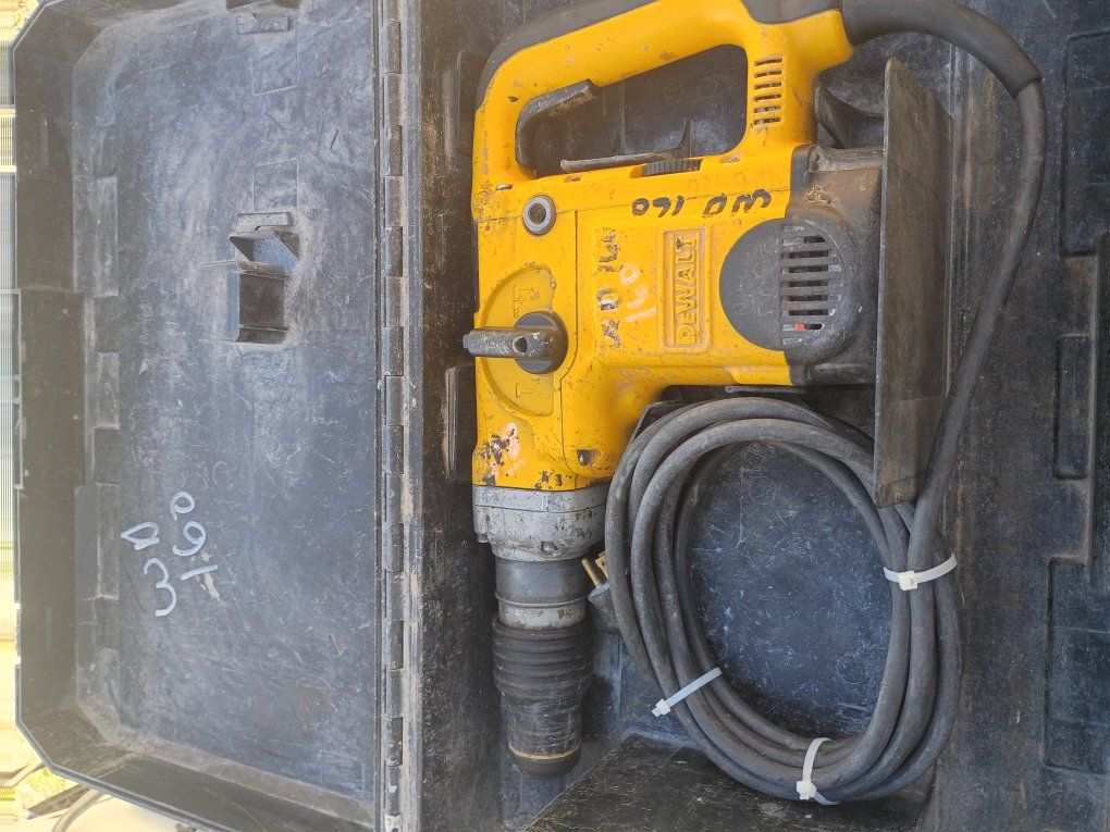 DeWalt hammer drill