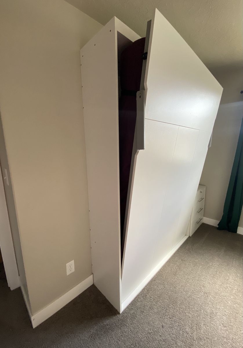 Main image 3
