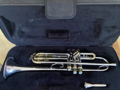 King Tempo Trumpet W/Mouth piece and Awesome case! $225.00 Look