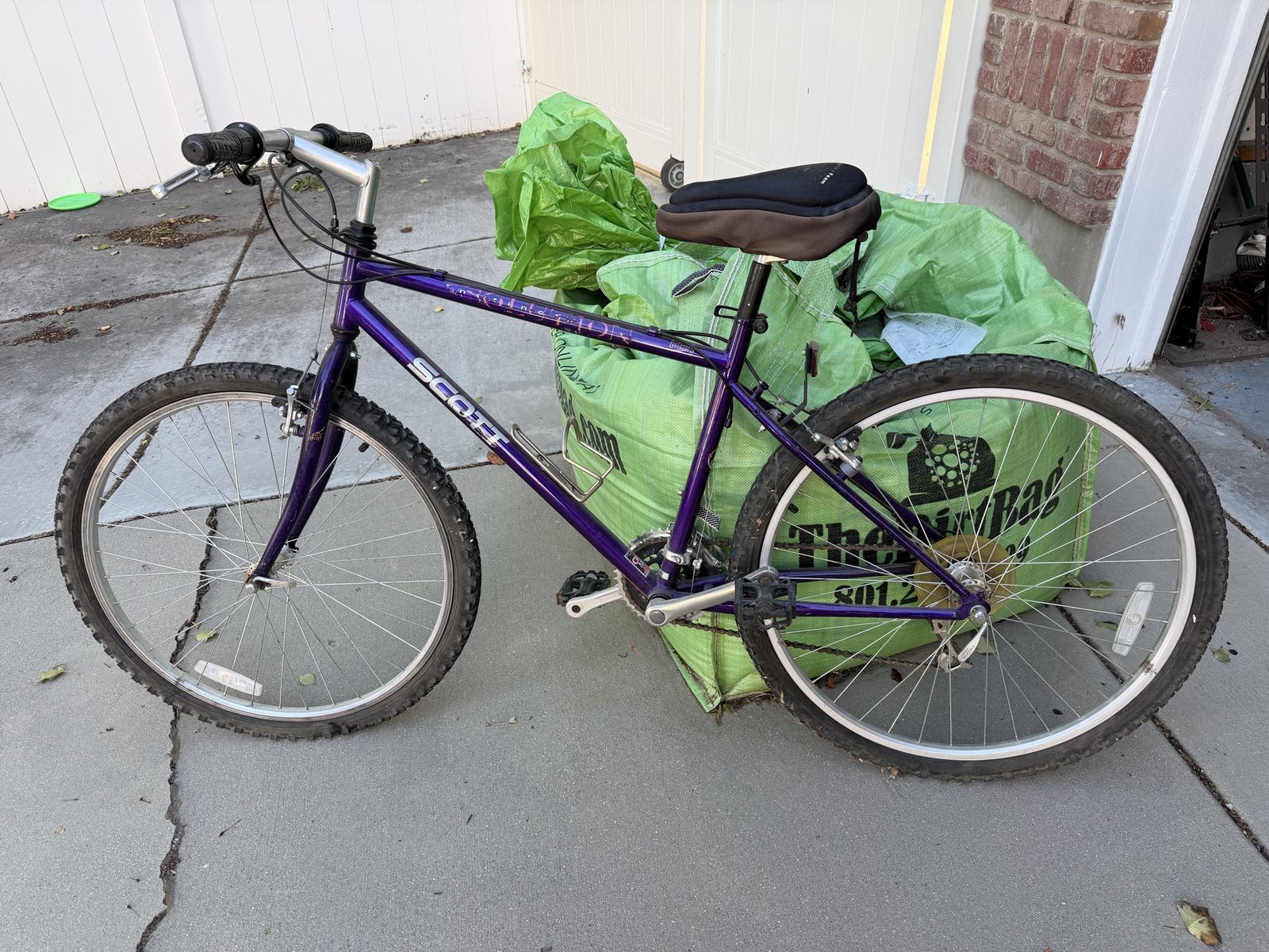 SCOTT Mountain Bike - Purple, All-Terrain, Used - Great for Trails or Commuting